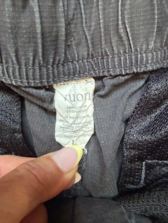 Vuori Dark Navy Drawstring Cargo Joggers - Picture 2 of 4